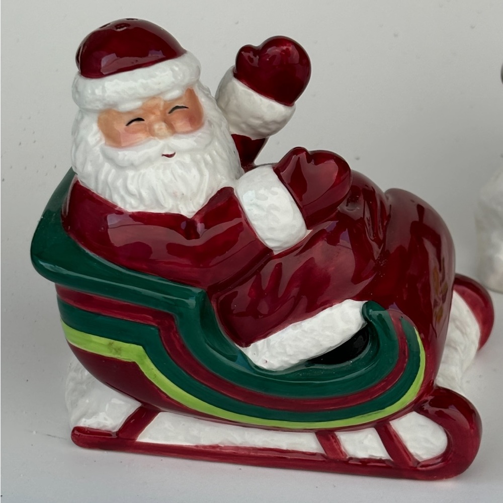 Box Ceramic Salt Pepper Set 2014 Resin
March of Dimes Bear